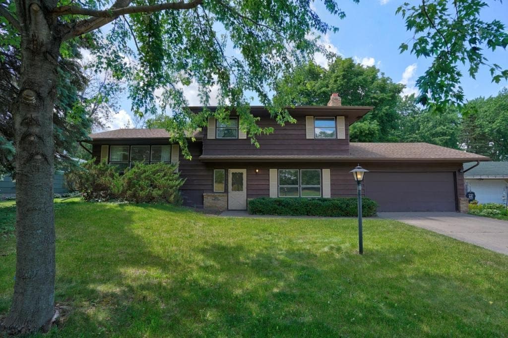 Equity Builder: 4825 Zealand Avenue N in New Hope—a property defined by its 3 Bed • 2 Bath • 1,665 SqFt.